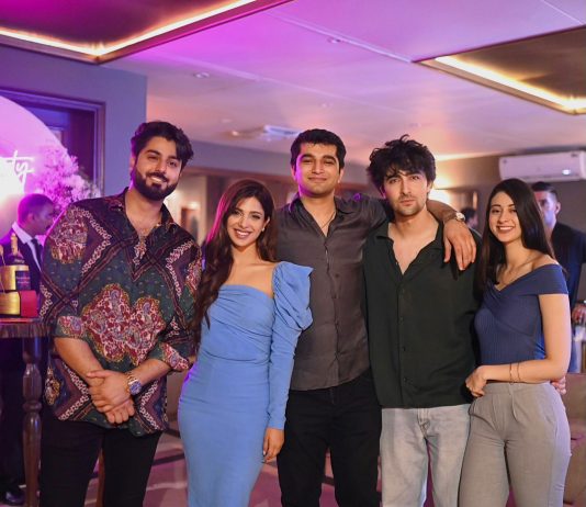 Karachi (TNS) : Sonya Hussyn’s Star-Studded Birthday Bash: A Night of Glamour and Celebrations!