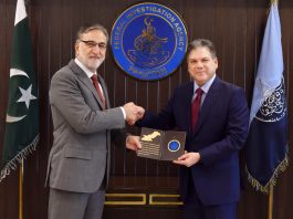 Islamabad(TNS) : Chairman National Accountability Bureau (NAB) visited FIA Headquarters.