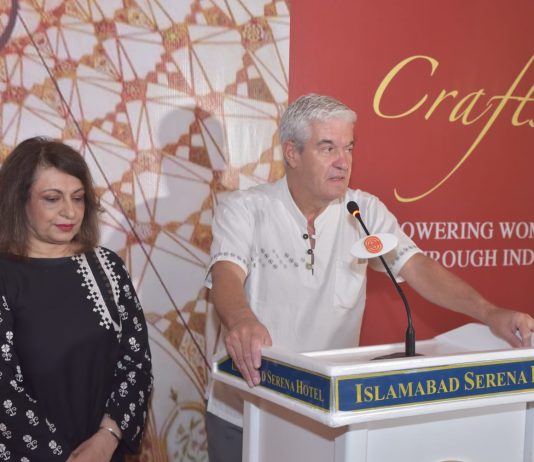 Islamabad(TNS): Serena Hotels and Nomad Art Gallery hosted Crats Bazaar and screening of Androon Lahore and Posheeda Qadam