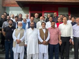 Haripur (TNS) Faisal Atiq Venus Carpet was released in honor of HIA members in which it was unanimously decided that they will fully support Atif Ikram in the upcoming Federation elections.