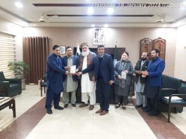 Haripur (TNS) On the occasion of the retirement of Dr. Irshad Yusuf, Senior Child Specialist and Dr. Ameera Takreem, Chief Gynecologist, a farewell ceremony was held at Deputy Commissioner Office Haripur.