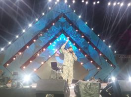 Riyadh(TNS) : Naeem Sindhi’s melodious voice enchants Pakistani diaspora, Saudi citizens at Suwaidi Park concert