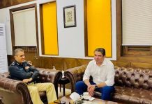 Karachi (TNS) Karachi Advisor to the Chief Minister of Sindh for Inter-Provincial Coordination and Cooperative Department, Ehsan-ur-Rehman Mazari, held an important meeting with IG Sindh Police