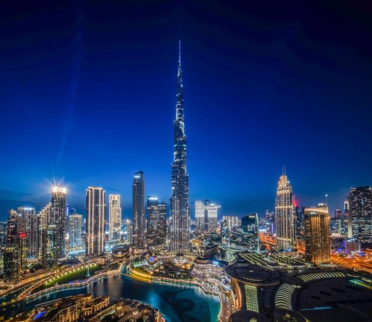 Islamabad(TNS) : Dynamic lighting brings new life to Burj Khalifa’s visual identity
