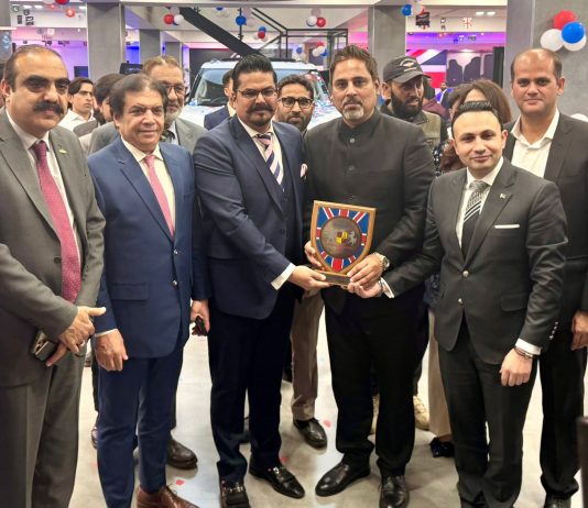 ISLAMABAD (TNS) Hanif Abbasi lauds MG Motors for launching latest MG U9 vehicle in Pakistan