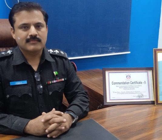 KARACHI (TNS) Outstanding Performance of SHO Pirabad Anis Ahmed Sheikh Restores Law and Order