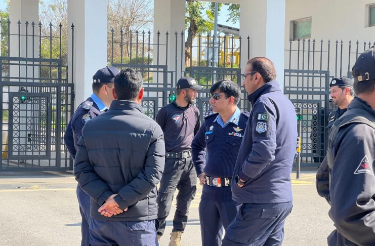 Islamabad (TNS) DIG Muhammad Jawad Tariq visits various duty points across the city