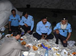 Islamabad (TNS) IGP shares Iftar with officers, reviews security measures