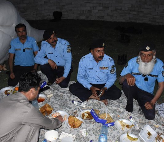 Islamabad (TNS) IGP shares Iftar with officers, reviews security measures