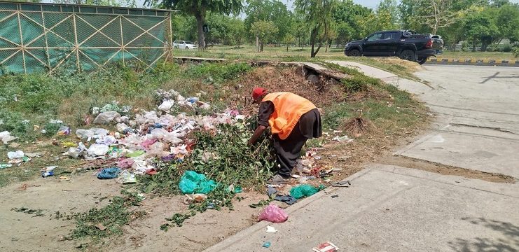 Islamabad (TNS) Alleged negligence of Federal Police and CDA causes losses worth millions to a citizen