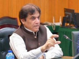 ISLAMABAD (TNS) Entire nation deserves congratulations on Iran-US agreement: Hanif Abbasi