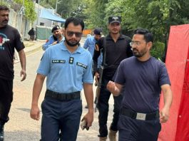 Islamabad (TNS) SSP Operations Islamabad reviews security measures at Qasr e Zainab Imambargah.