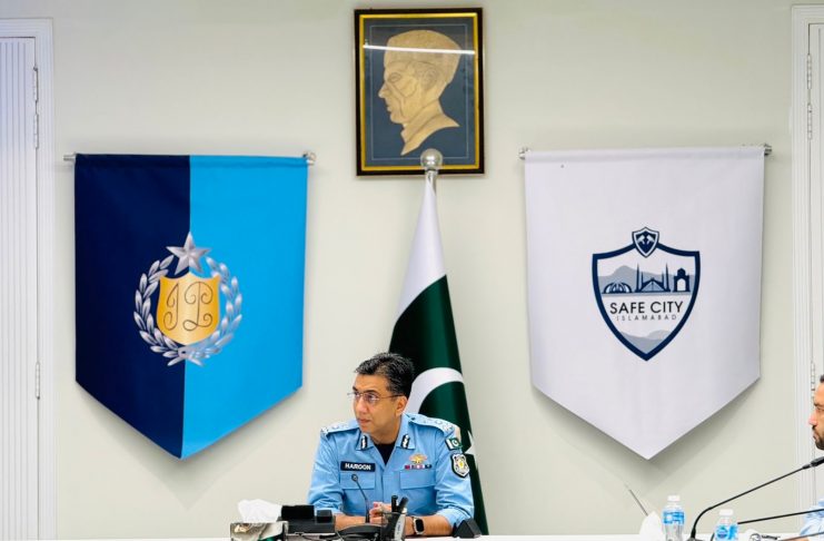 Islamabad (TNS) DG Safe City/DIG Traffic reviews overall progress of Safe City Expansion Project