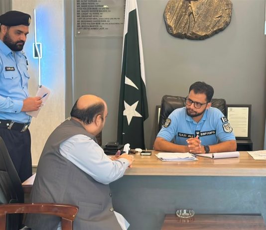 Islamabad (TNS) SSP Operations holds open court to resolve public grievances