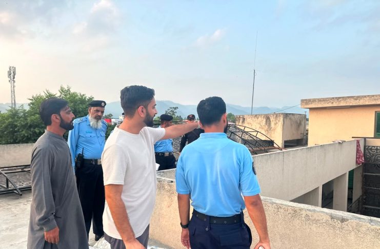 Islamabad (TNS) SSP Operations Islamabad visits Shalimar Police Station and Capital Patrol Unit Headquartersa