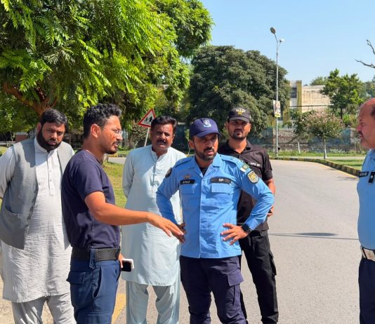 Islamabad (TNS) SP City Zone Dr Ayaz Hussain Inspects Routes of 12 Rabi-ul-Awwal Procession