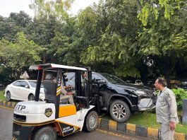 Islamabad (TNS) ITP continue crackdown against illegal parking across the city،Following the special directives of Inspector General of Police (IGP) Islamabad Syed Ali Nasir Rizvi