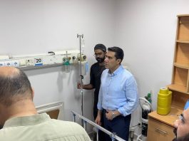 Islamabad (TNS) IG Islamabad Captain (R) Muhammad Sohail Chaudhry, DIG Islamabad Ali Wasim, and SSP Operations are at the hospital to visit the injured constable. The police officers checked on the injured constable’s health, ordered the best medical care for him, and praised his bravery and sense of duty.