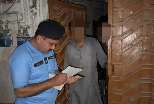 Islamabad (TNS) On the orders of IG Captain (R) Muhammad Sohail Chaudhry, police of the twin cities carried out joint grand search operations in different areas