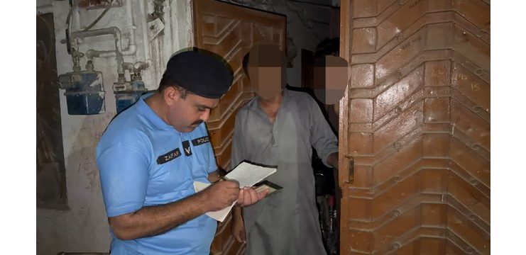 Islamabad (TNS) On the orders of IG Captain (R) Muhammad Sohail Chaudhry, police of the twin cities carried out joint grand search operations in different areas