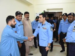 Islamabad (TNS) IGP Visits Sumbal Police Station; Reviews Security Arrangements, Facilities and Service Delivery