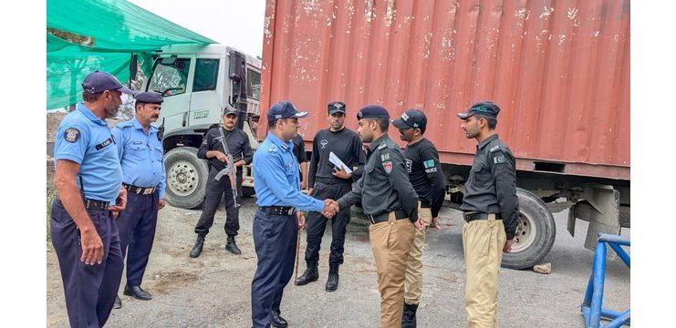 Islamabad (TNS) Deputy Inspector General of Police (DIG) Islamabad Ali Waseem visited various duty points across the city