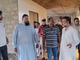 KARACHI (TNS) LARP Project Director Muhammad Umar Farooq Inspects Parking Plaza and Government Land in Lines Area