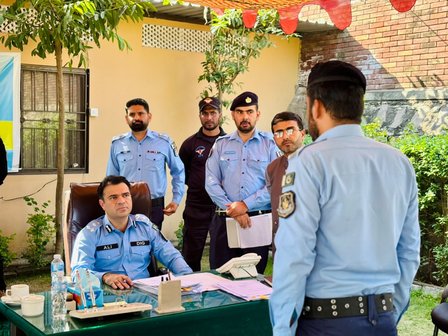 Islamabad (TNS) DIG Ali Wasim Holds Orderly Room, Hears Police Personnel’s Grievances and Issues Immediate Directions for Their Resolution