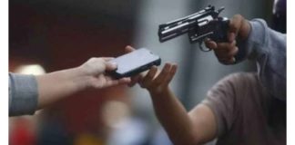 Islamabad (TNS) In the jurisdictions of various Police stations, citizens had cash, mobile phones, valuable items, household goods and motorcycles snatched from them in incidents of robbery, theft and motorcycle theft.