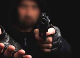 Islamabad (TNS) In the past 24 hours, five incidents of armed robbery at gunpoint were reported in various areas.