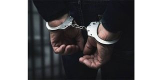 Islamabad (TNS) Bani Gala Police Station team of Islamabad Police arrested two members of a snatching gang for their alleged involvement in a snatching incident